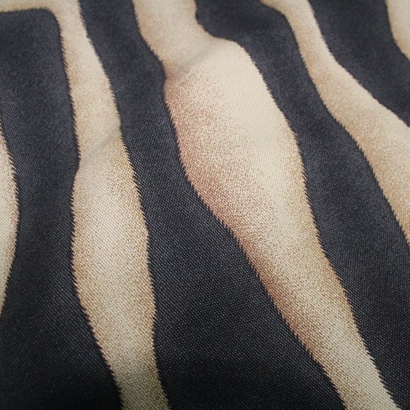 Lauren Ralph Lauren Woman Tiger Stripe Print Skirt - Picture 10 of 10